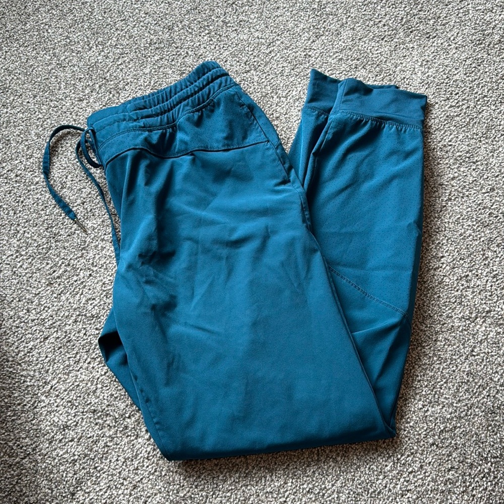 BARCO One Boost Scrub Jogger for Women, large tall